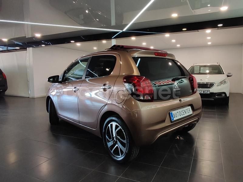 Usado Peugeot 108 Allure 82 CV (60 kW) 2015 Marrón Berlina