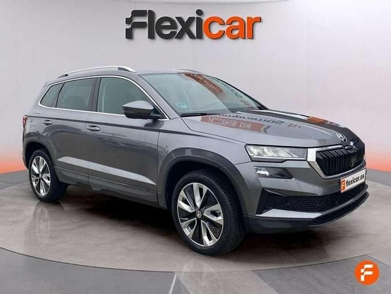Usado Skoda Karoq Style 150 CV (110 kW) 2022 Gris SUV