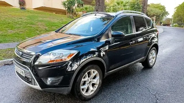 Usado Ford Kuga Trend 136 CV (100 kW) 2009 Negro SUV