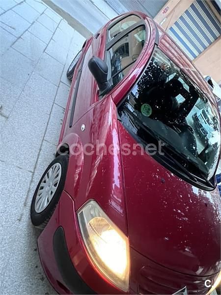 Usado Citroën C3 75 CV (55 kW) 2009 Granate Berlina
