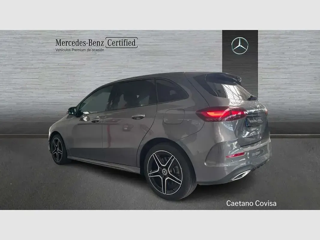 Usado Mercedes B250e 218 CV (160 kW) 2024 Gris Utilitario