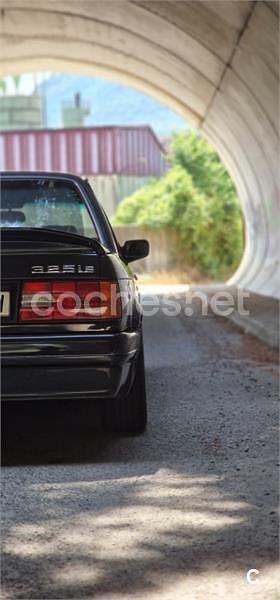 Usado BMW 325 Sport Line 190 CV (139 kW) 1992 Negro Coupe