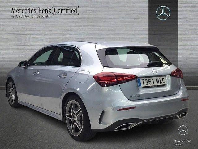 Usado Mercedes A200 AMG line 163 CV (119 kW) 2024 Plata hightech