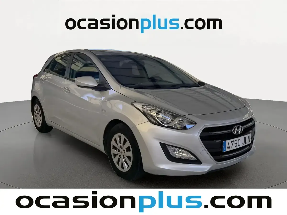 Usado Hyundai i30 100 CV (73 kW) 2016 Gris