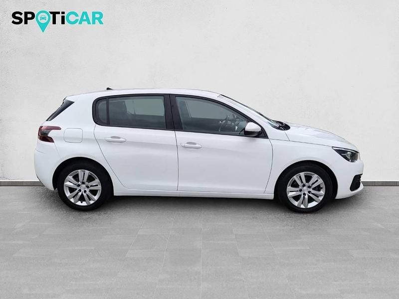 Usado Peugeot 308 Active 100 CV (73 kW) 2020 Blanco Berlina