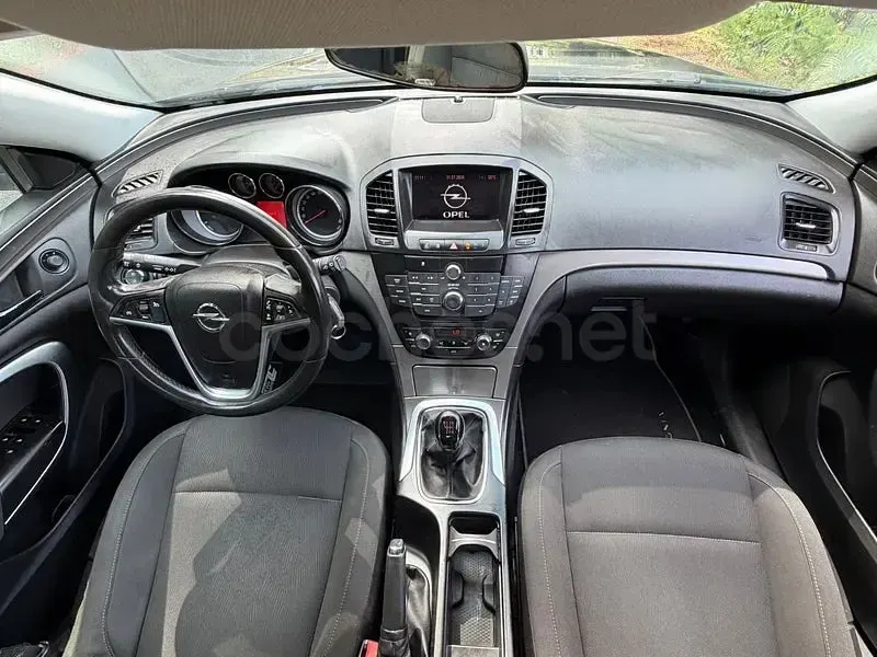 Usado Opel Insignia Edition 130 CV (95 kW) 2010 Negro Berlina