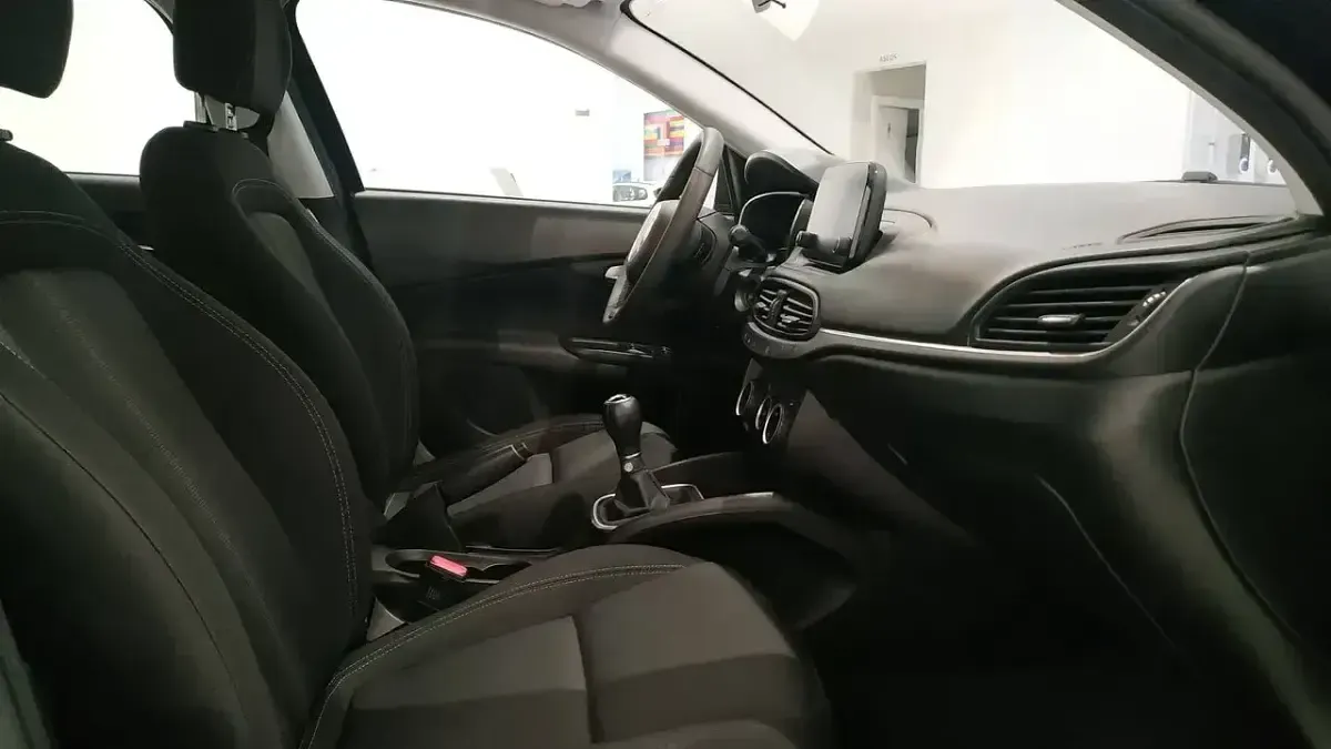 Usado Fiat Tipo Mirror 95 CV (69 kW) 2020 Negro Berlina