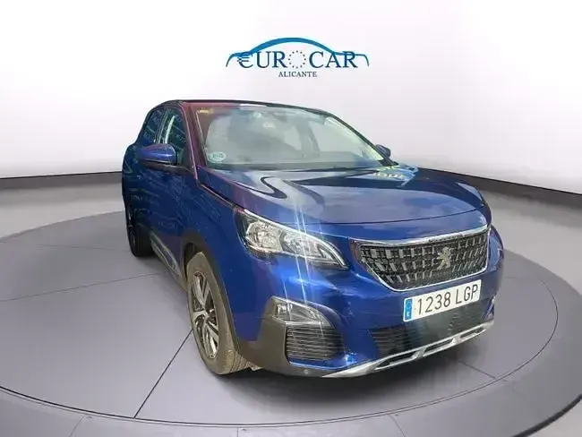 Usado Peugeot 3008 Allure 131 CV (96 kW) 2020 Azul SUV