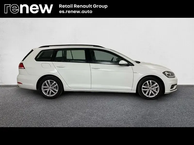 Usado VW Golf VIII Edition 130 CV (95 kW) 2020 Blanco Familiar