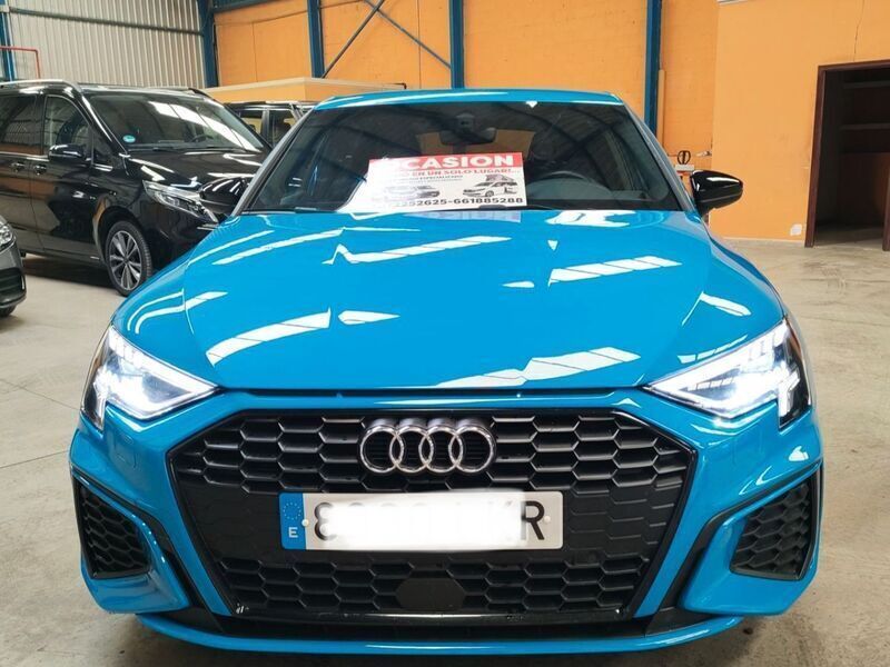 Usado Audi A3 Comfort 150 CV (110 kW) 2021 Azul Berlina