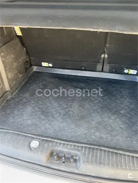 Usado Ford Tourneo Courier Titanium 100 CV (73 kW) 2017 Blanco Monovolumen
