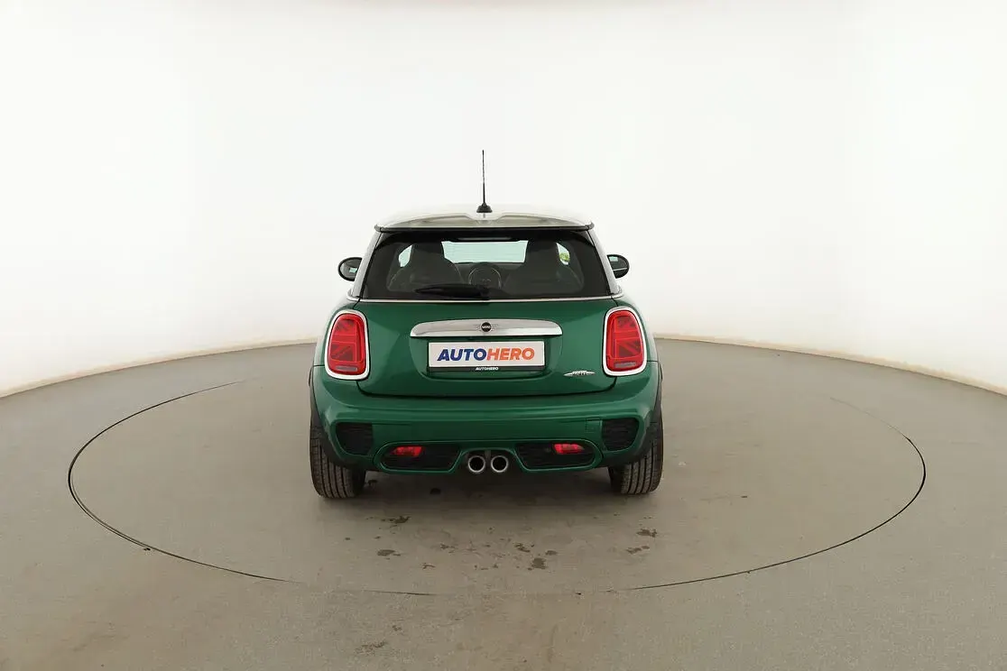 Usado Mini John Cooper Works 231 CV (169 kW) 2019 Verde Utilitario