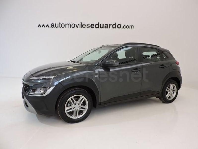 Usado Hyundai Kona 120 CV (88 kW) 2021 Gris / plata SUV
