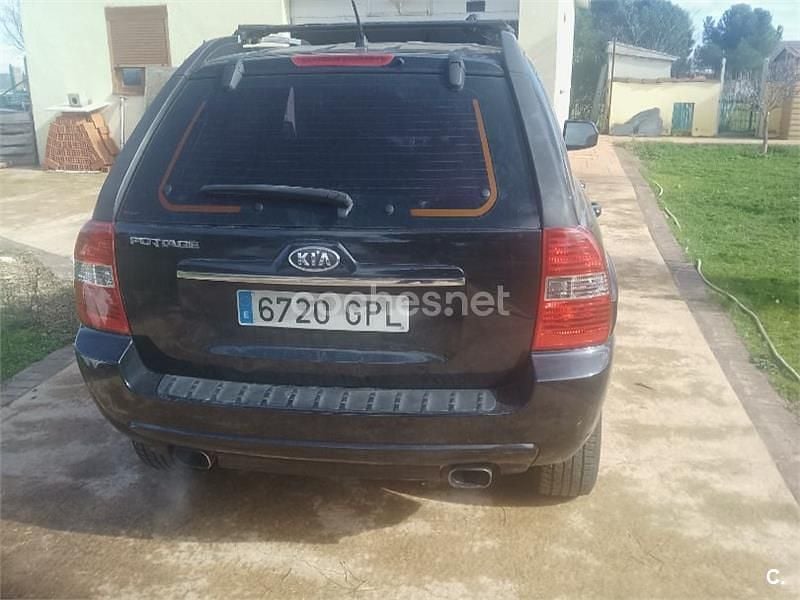 Usado Kia Sportage Active 140 CV (102 kW) 2009 Negro SUV
