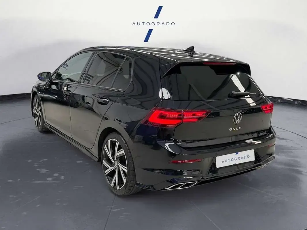 Usado VW Golf VIII R-line 150 CV (110 kW) 2022 Negro Utilitario