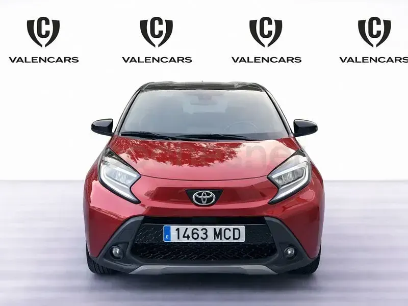 Usado Toyota Aygo X Edition 72 CV (52 kW) 2022 Rojo SUV