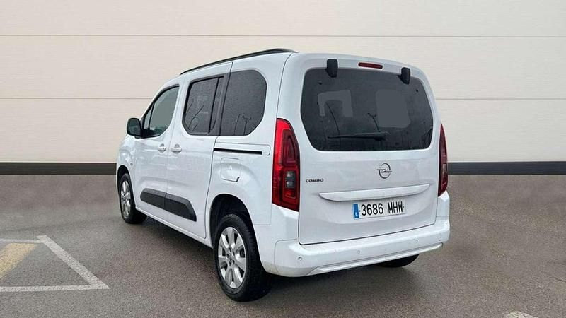 Usado Opel Combo Life Edition+ 102 CV (75 kW) 2023 Blanco Monovolumen