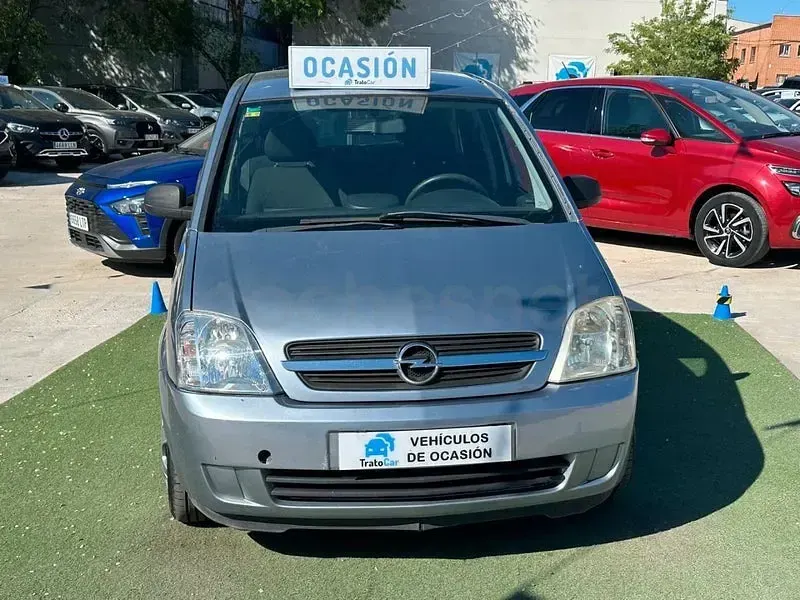 Usado Opel Meriva Cosmo 75 CV (55 kW) 2004 Gris / plata Monovolumen
