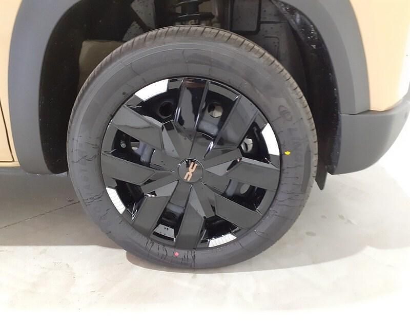 Usado Dacia Spring Extreme 47 kW (65 CV) 2025 Gris Utilitario