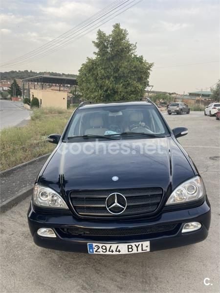 Azul Usado 2002 Mercedes ML270 SUV | 5300 € (Precio justo) - Imagen 1/2