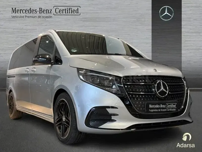 Käytetty Mercedes V250 Style 190 HP (139 kW) 2025 Musta Tila-auto