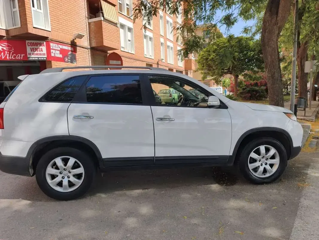 Usado Kia Sorento 150 CV (110 kW) 2011 Blanco SUV