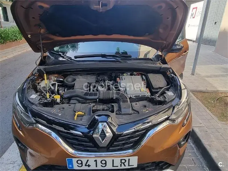 Usado Renault Captur Techno 145 CV (106 kW) 2021 Naranja SUV