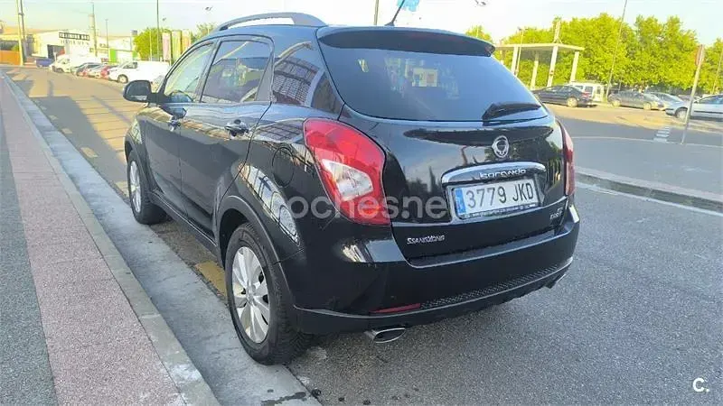 Usado SsangYong Korando 178 CV (130 kW) 2015 Negro SUV