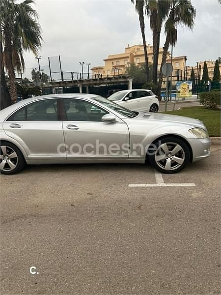 Usado Mercedes S320 204 CV (150 kW) 2006 Gris / plata Berlina