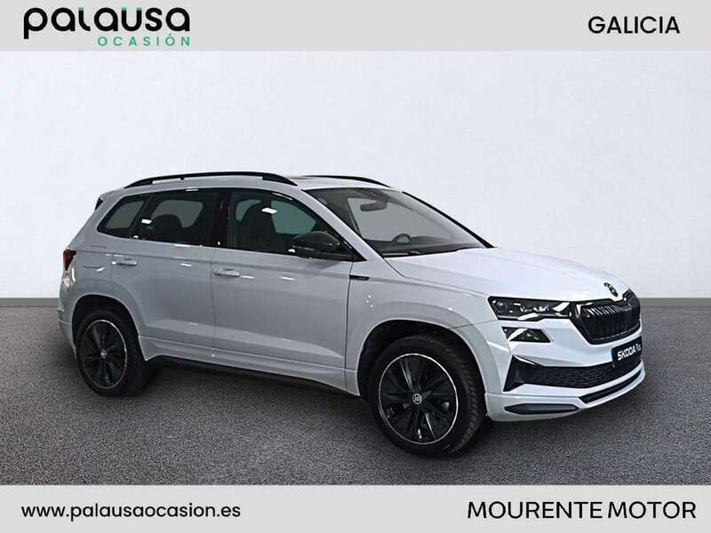 Blanco Usado 2024 Skoda Karoq SportLine SUV | 28.700 € (Caro) - Imagen 1/4