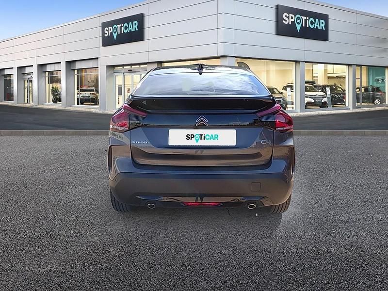 Usado Citroën C4 136 CV (100 kW) 2024 Gris Berlina