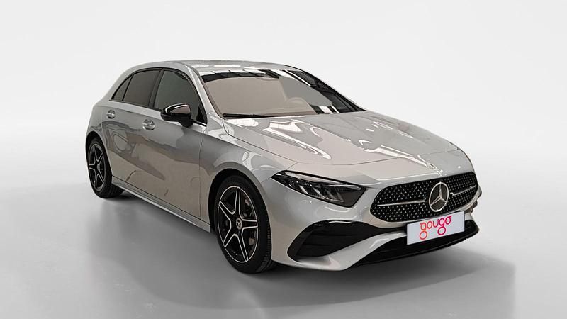 Usado Mercedes A200 150 CV (110 kW) 2025 Plata hightech Berlina