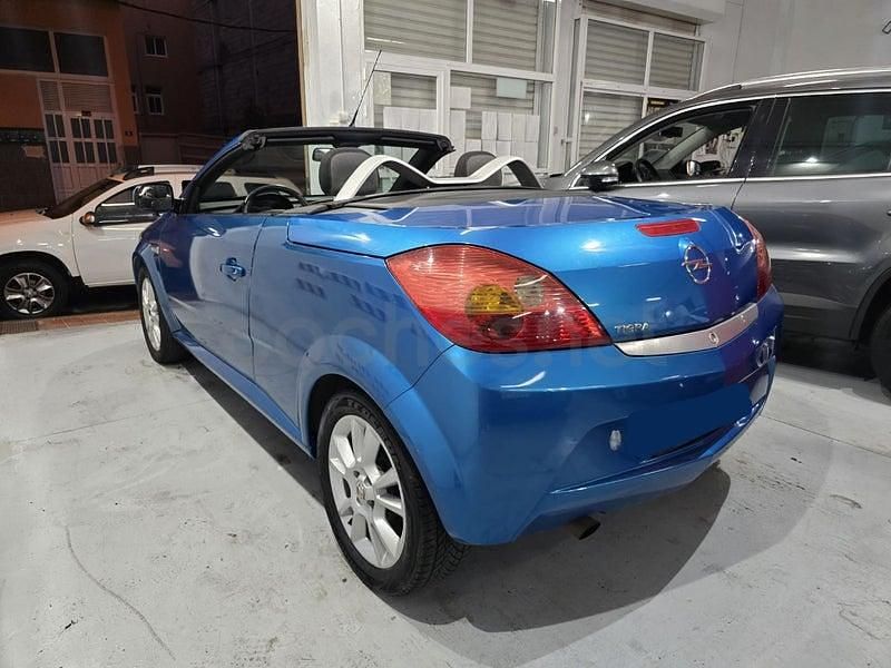 Usado Opel Tigra Enjoy 90 CV (66 kW) 2009 Azul Descapotable