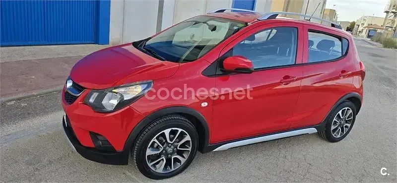 Usado Opel Karl Rocks 73 CV (53 kW) 2018 Rojo Utilitario