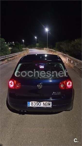 Azul Usado 2007 VW Golf V Sportline Berlina | 4975 € (Precio justo) - Imagen 1/4