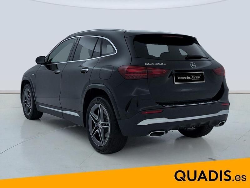 Usado Mercedes GLA250 218 CV (160 kW) 2025 Negro SUV