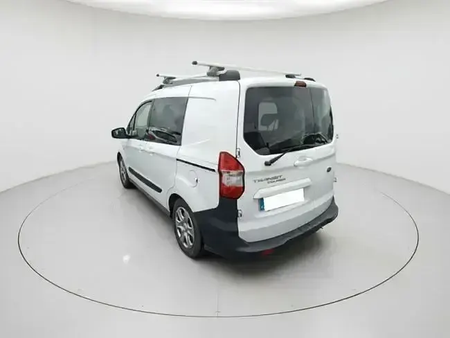 Usado Ford Transit Trend 101 CV (74 kW) 2020 Blanco Familiar
