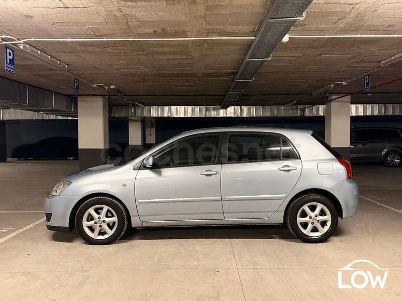 Usado Toyota Corolla Sol 116 CV (85 kW) 2006 Gris / plata Berlina