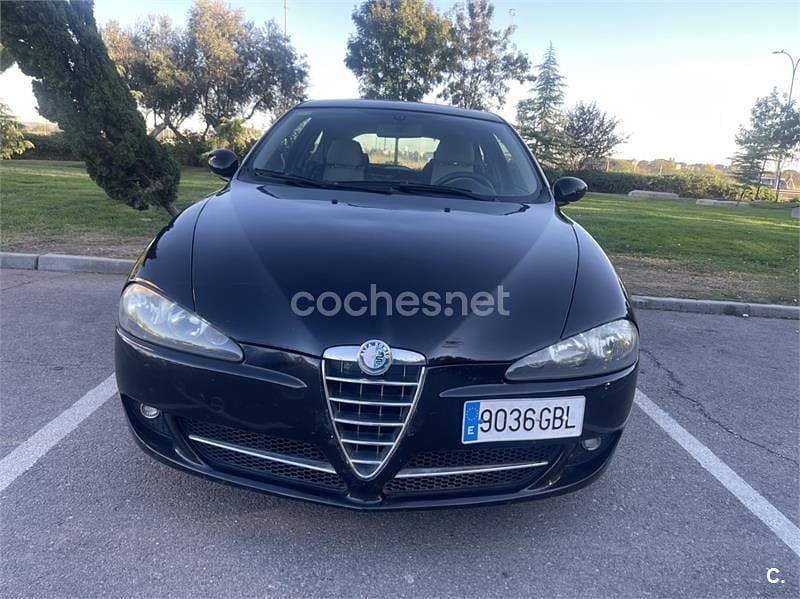 Negro Usado 2008 Alfa Romeo 147 Utilitario | 3390 € (Buen precio) - Imagen 1/4