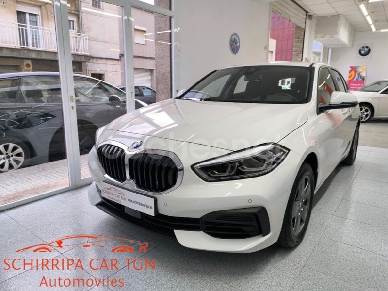 Blanco Usado 2021 BMW 118 Utilitario | 23.900 € (Precio justo) - Imagen 1/4