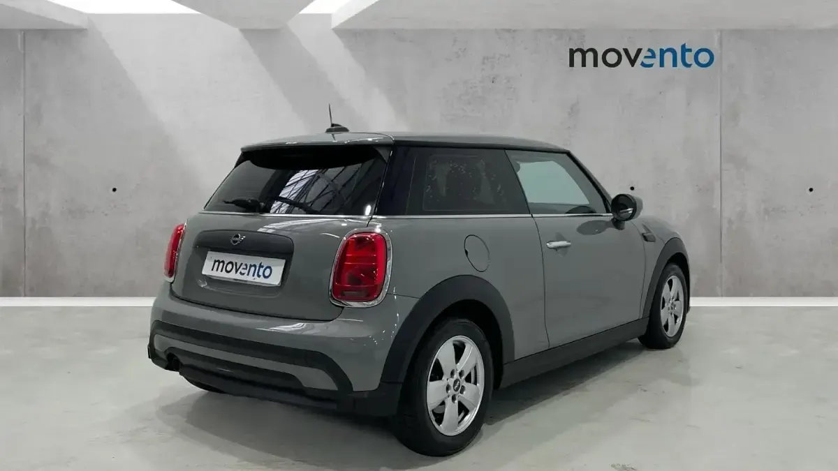 Usado Mini ONE 102 CV (75 kW) 2021 Gris / plata Utilitario