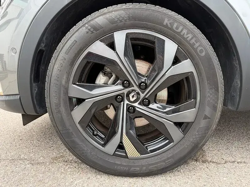 Usado Renault Arkana Engineered 145 CV (106 kW) 2022 Gris SUV