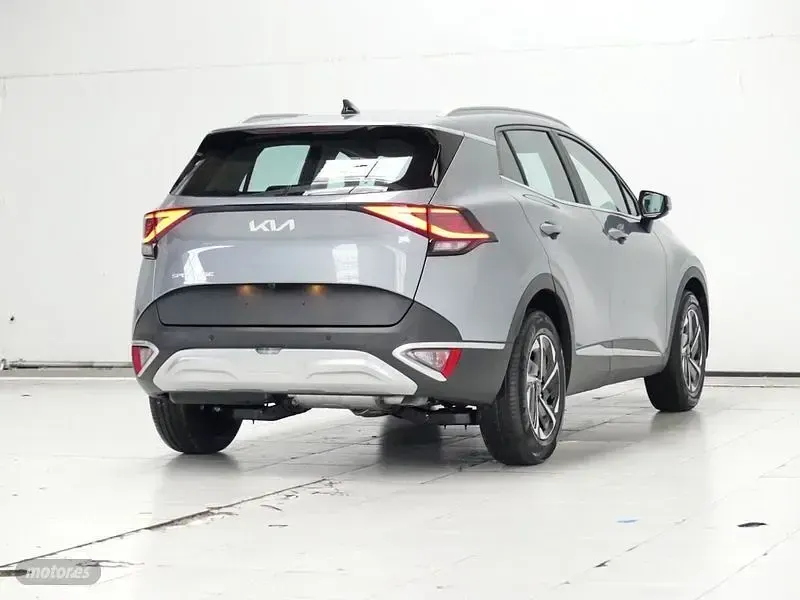Usado Kia Sportage 230 CV (169 kW) 2024 Gris SUV