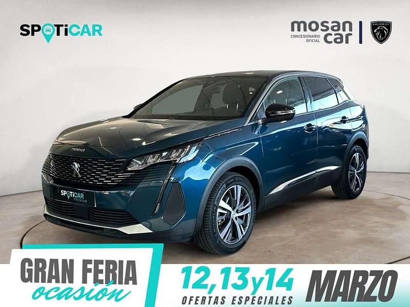Usado Peugeot 3008 Allure 131 CV (96 kW) 2024 Azul SUV