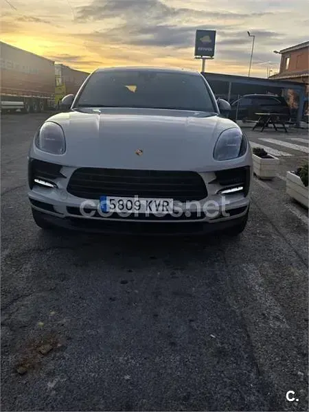 Usado Porsche Macan S 354 CV (260 kW) 2021 Gris / plata SUV