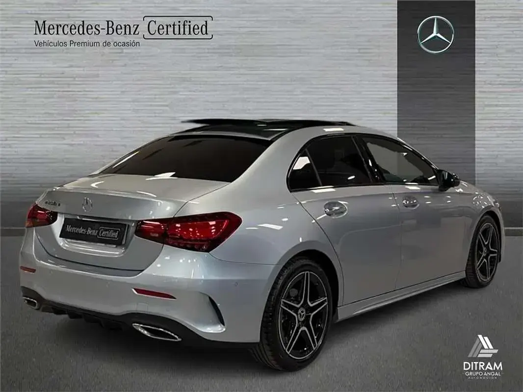 Usado Mercedes A200 150 CV (110 kW) 2025 Berlina