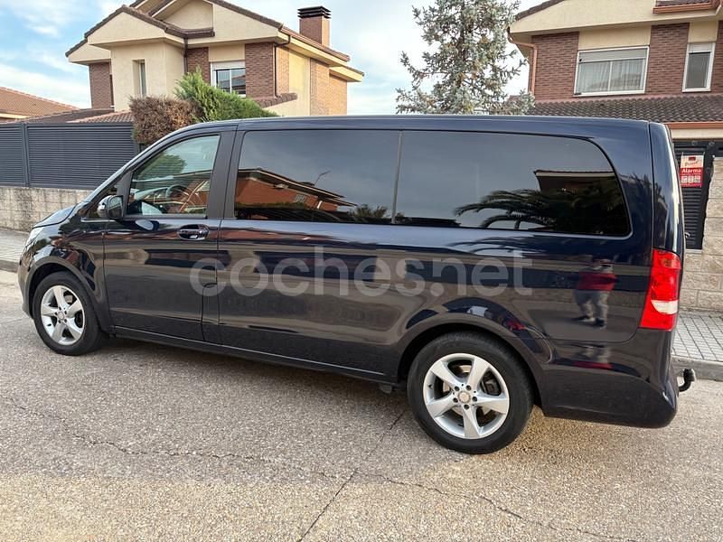 Usado Mercedes V200 136 CV (100 kW) 2017 Azul Monovolumen