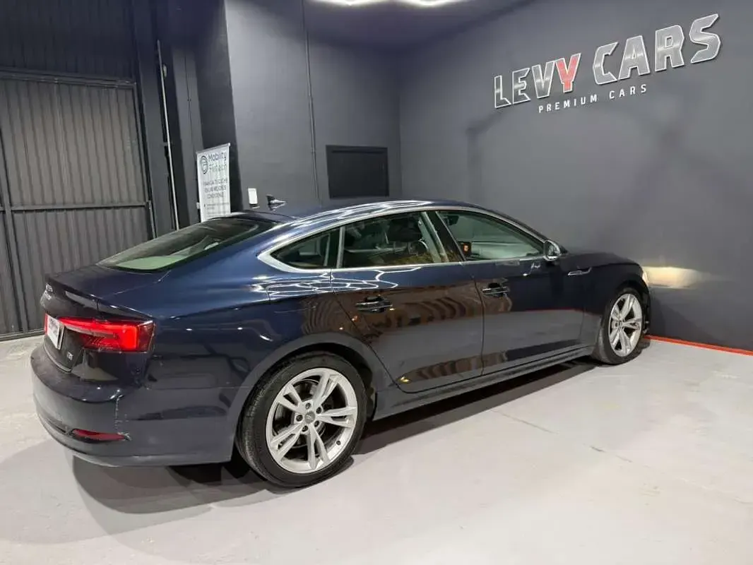 Usado Audi A5 Sportback 150 CV (110 kW) 2018 Plateado Utilitario