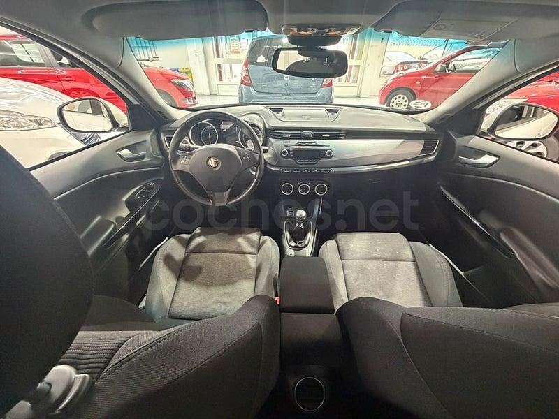 Usado Alfa Romeo Giulietta Progression 105 CV (77 kW) 2013 Blanco Utilitario