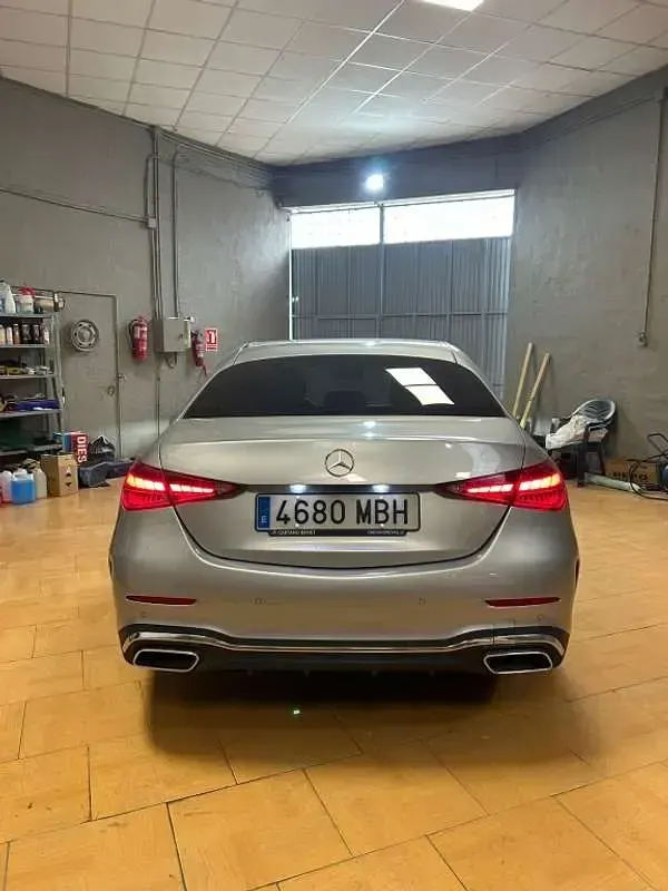Usado Mercedes C220 200 CV (147 kW) 2021 Gris Berlina
